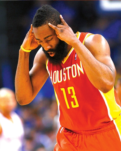 普拉蒂尼等尤文传奇与一线队见面，并参观海瑟尔惨案纪念碑（普拉蒂尼领衔尤文名宿与一线队会晤，致敬海瑟尔惨案纪念碑）