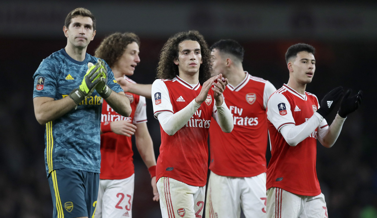 记者：曼联、尤文、国米有意埃德松，亚特兰大要3000-4000万（曝曼联、尤文、国米同时瞄准埃德松，亚特兰大要价3000万-4000万欧）