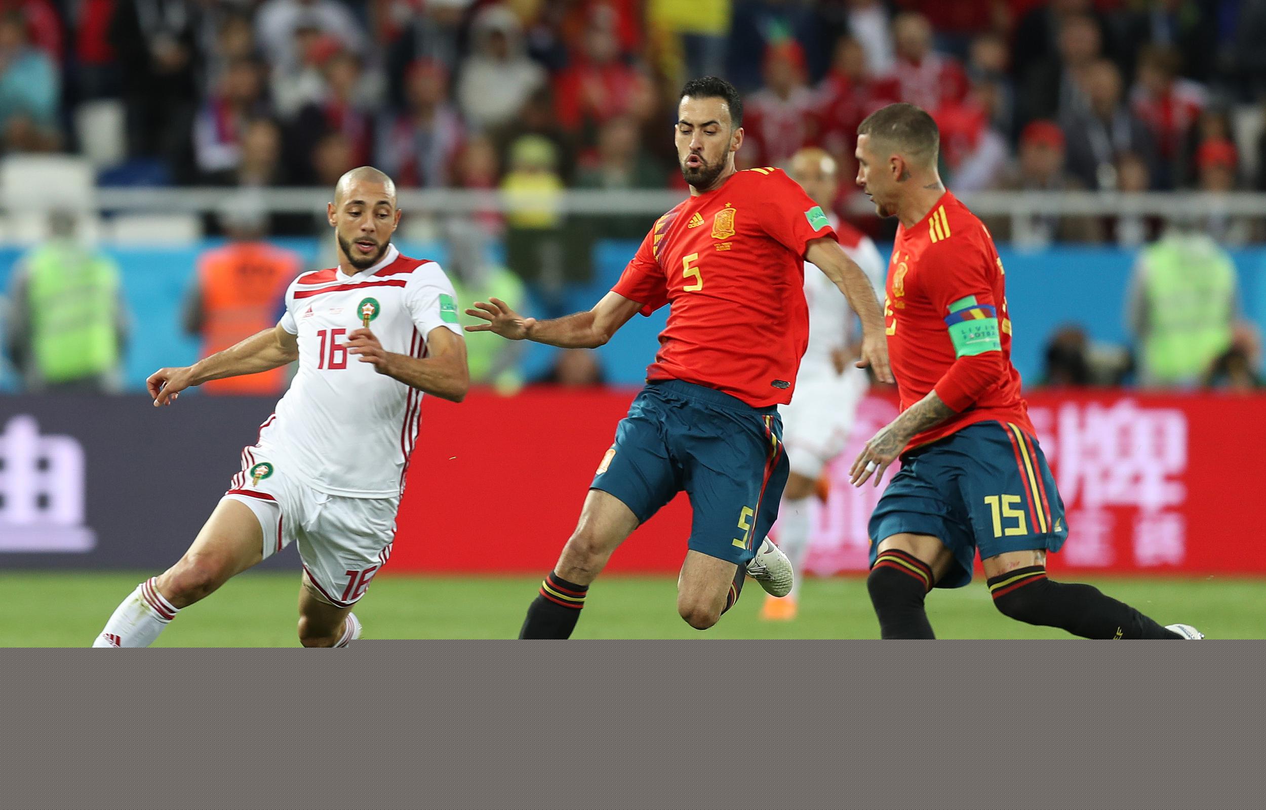 日职联战报：约翰、洼田稜破门，横滨FC3-1战胜大阪樱花（J联赛快讯：约翰、洼田稜建功，横滨FC3比1擒大阪樱花）