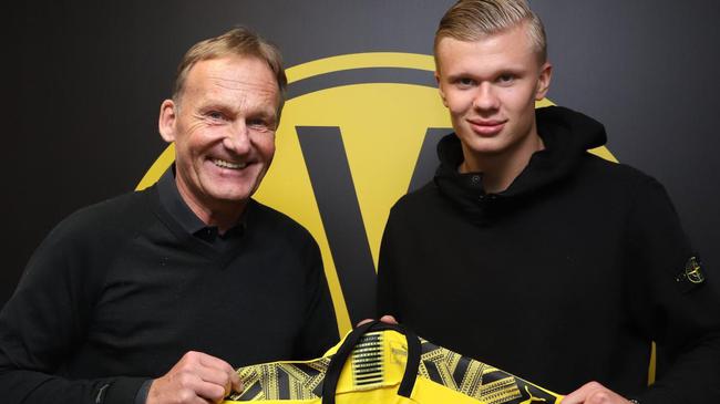 斯拉维亚主帅：我们让阿森纳踢得很艰难，但球队犯了致命失误（斯拉维亚主帅：阿森纳被我们逼得不轻松，球队却被致命失误拖累）