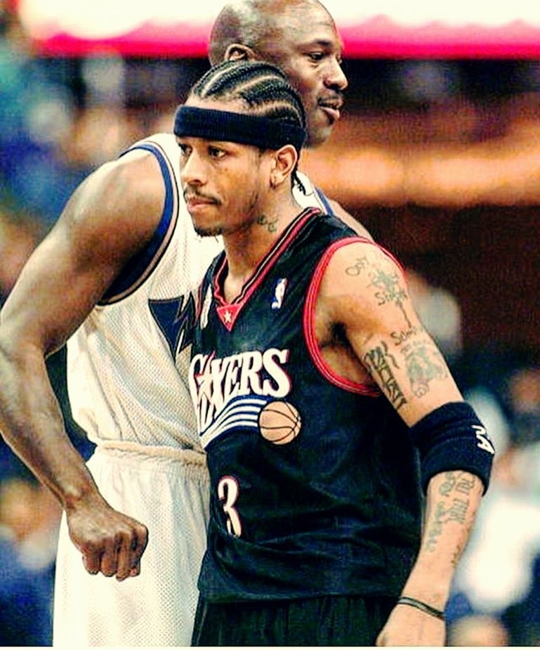 卡利亚里3-3热那亚，维蒂尼亚先拔头筹，阿龙-马丁扳平比分（卡利亚里3比3战平热那亚：维蒂尼亚首开纪录，阿龙-马丁扳平）