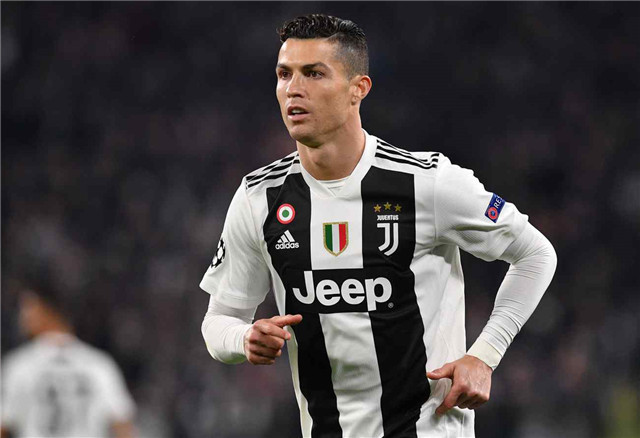 皇马客战奥林匹亚科斯：姆巴佩、维尼修斯首发，贝林厄姆替补（皇马客场对阵奥林匹亚科斯：姆巴佩、维尼修斯先发，贝林厄姆替补待命）