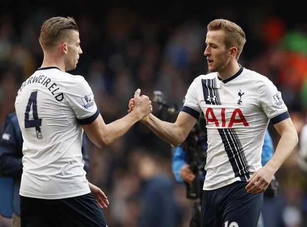 C罗在媒体评选的明年世界杯百大中高居第25！梅西仅第八！（媒体评选明年世界杯百大球星：C罗第25，梅西仅第8）