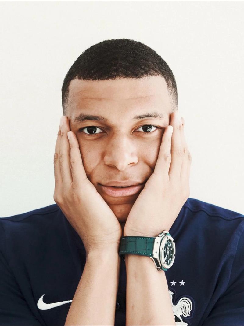 布伦森连场30+＆哈特两双，布伦森关键时刻取分带走比赛（布伦森连砍30+联手哈特两双，关键时刻接管比赛）