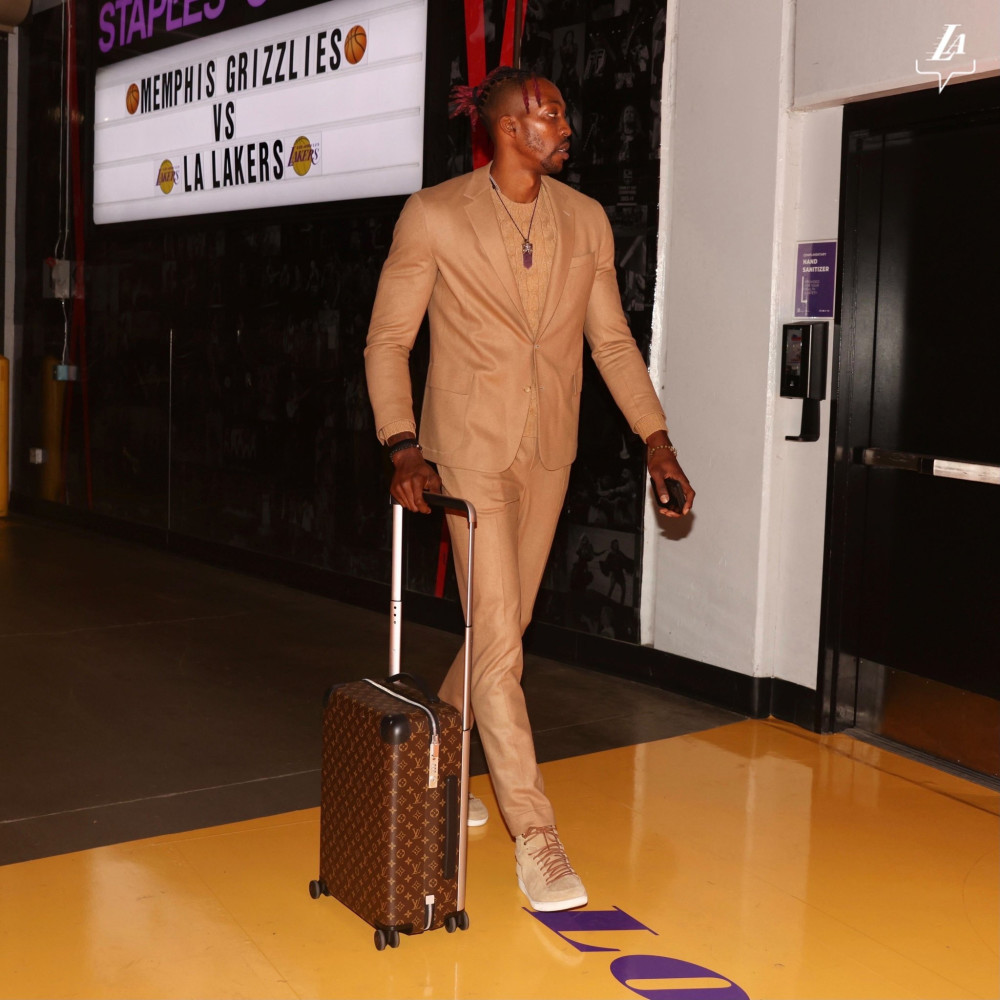 徐尚：我建议并支持邵佳一竞聘国足主帅，希望他到更高的舞台（徐尚：倡议并力挺邵佳一竞聘国足主帅，盼其迈向更高舞台）