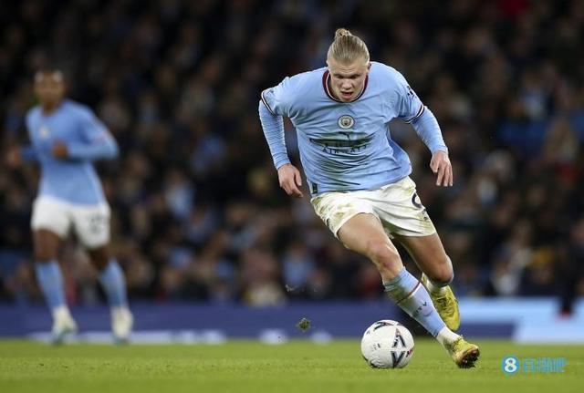 跟队：米兰有意签下阿图博卢，卡普里莱和雷斯特也在名单中（队记：米兰有意阿图博卢，卡普里莱与雷斯特同为引援候选）