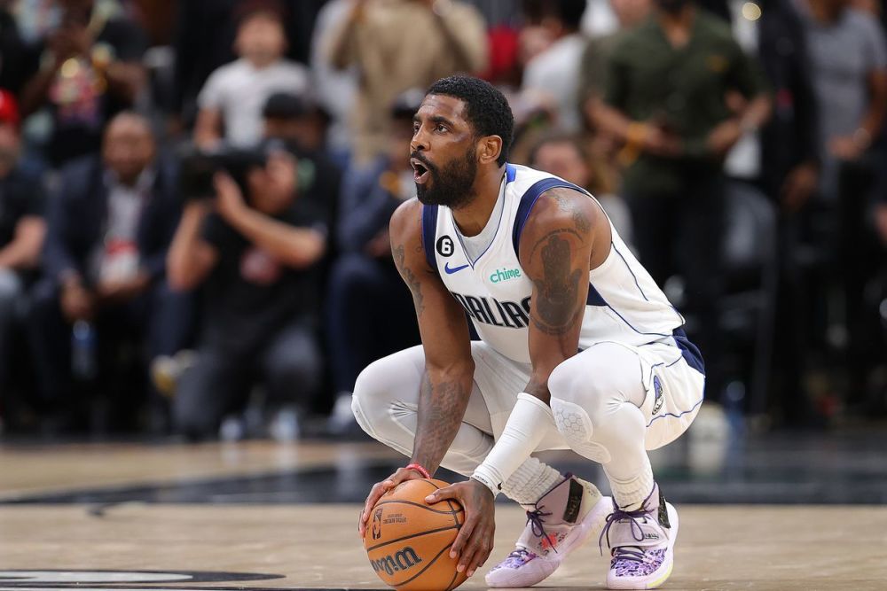 外媒：马拉多纳的宝马i8进行拍卖，起拍价1万欧元（外媒曝马拉多纳的宝马i8将上拍，起拍价1万欧元）