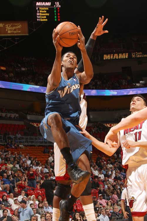 跟队：弗拉霍维奇伤情不乐观，很可能缺阵5-6周甚至更长时间（随队记者：弗拉霍维奇伤情堪忧，恐休战5-6周乃至更久）